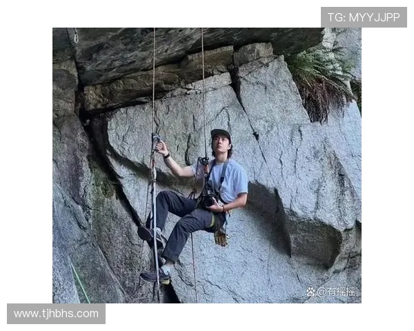 南京攀岩队技术揭秘：攀岩巨献带你领略巅峰挑战的魅力与技巧